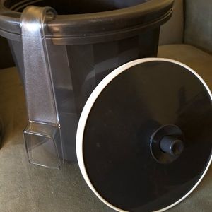 Vintage Tupperware Ice Bucket
